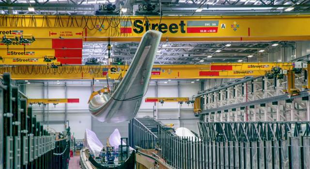 39) Renewables - Street crane at Siemens, Hull