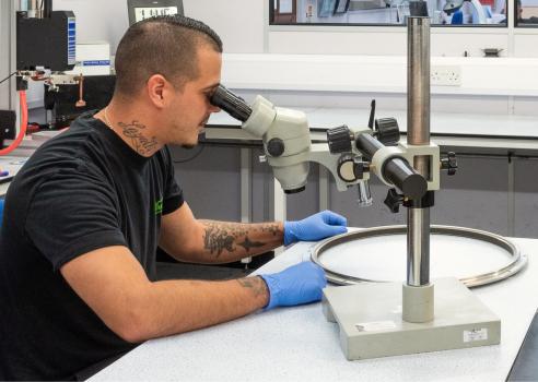 3) Vacuum brazing ensurs strong bonding of similar and dissimilar materials used in defence related components.